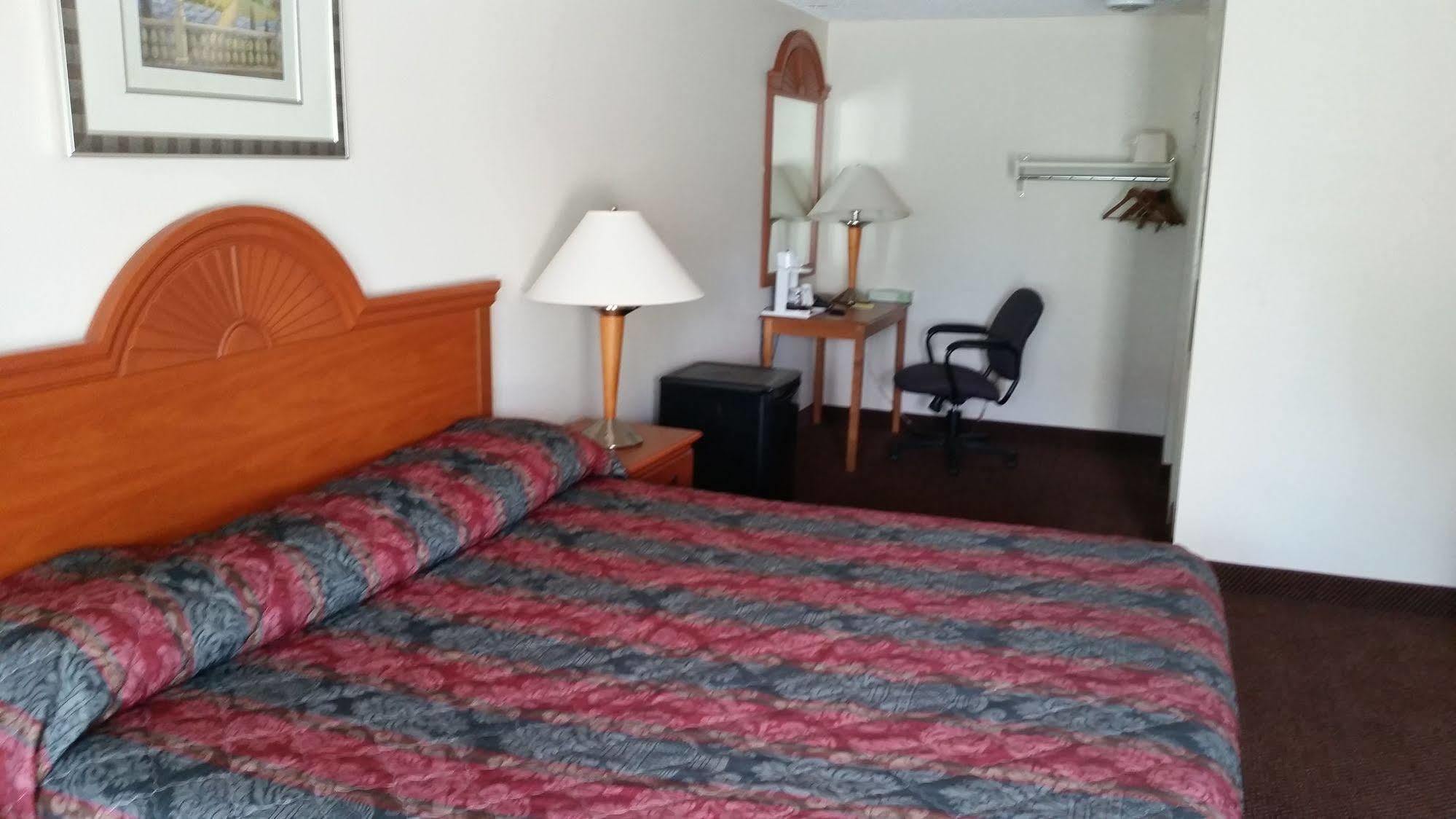Mayfield Inn Clarion Dış mekan fotoğraf
