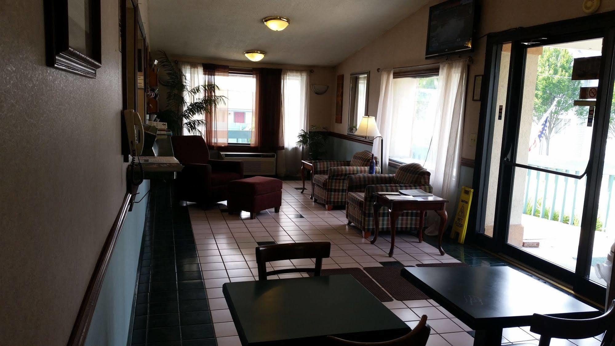 Mayfield Inn Clarion Dış mekan fotoğraf